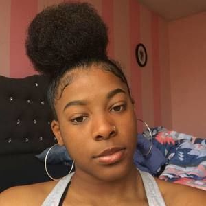 Meet your Posher, April